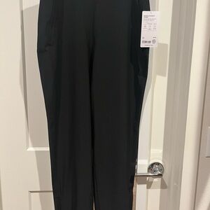 Athleta Brooklyn High Rise Jogger / size 4 / Black